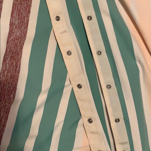 Lululemon Vinyasa Pink and Green Wrap Scarf - Picture 5 of 5